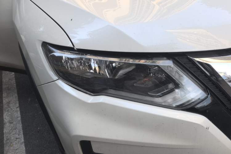 Used Nissan X-Trail 2019 2.0L CVT Smart Connect Comfort Edition 2WD Right Front Headlight