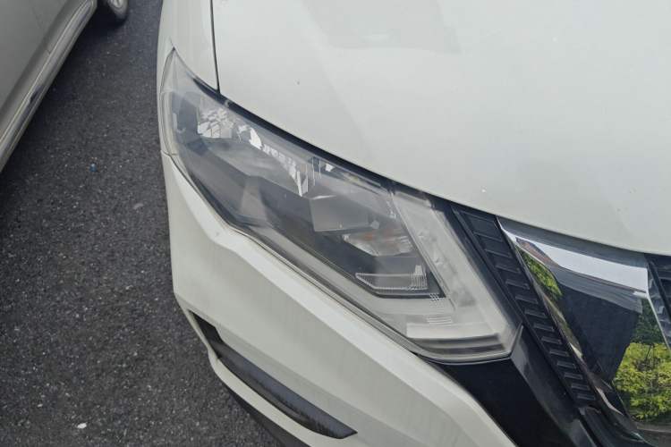 Used Nissan X-Trail 2019 2.0L CVT Comfort Edition 2WD Right Front Headlight