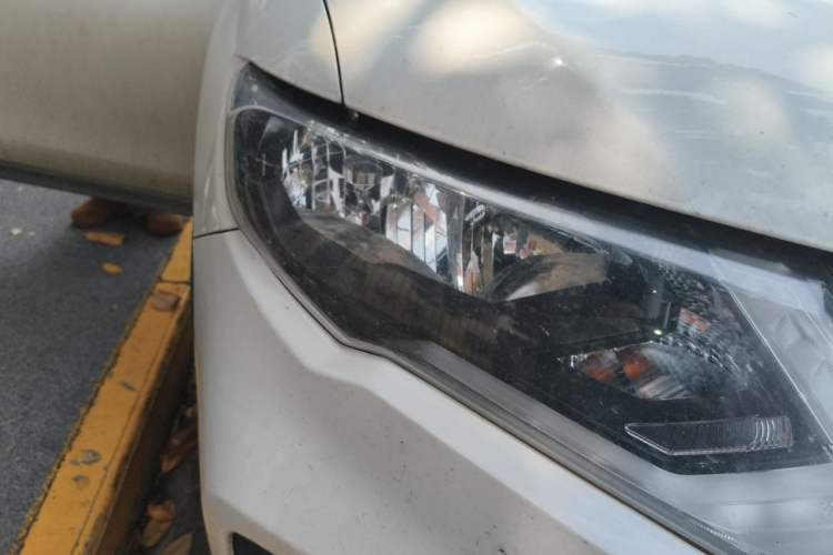 Used Nissan X-Trail 2019 2.0L CVT Smart Connect Comfort Edition 2WD Right Front Headlight