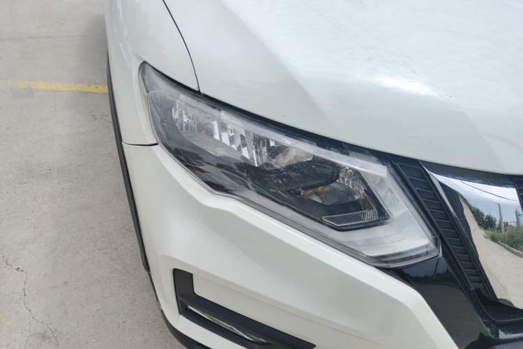 Used Nissan X-Trail 2019 2.0L CVT Smart Connect Comfort Edition 2WD Right Front Headlight
