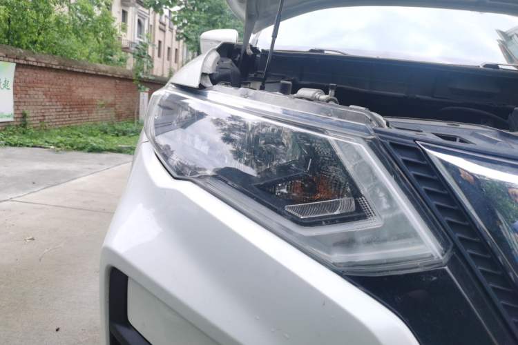 Used Nissan X-Trail 2019 2.0L CVT Comfort Edition 2WD Right Front Headlight