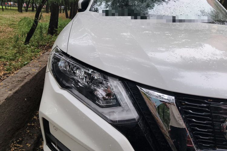 Used Nissan X-Trail 2019 2.5L CVT Smart Connect Luxury Edition 4WD Right Front Headlight