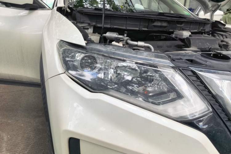 Used Nissan X-Trail 2019 2.0L CVT Smart Connect Comfort Edition 2WD Right Front Headlight