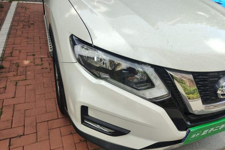 Used Nissan X-Trail 2019 2.0L CVT Smart Connect Comfort Edition 2WD Right Front Headlight