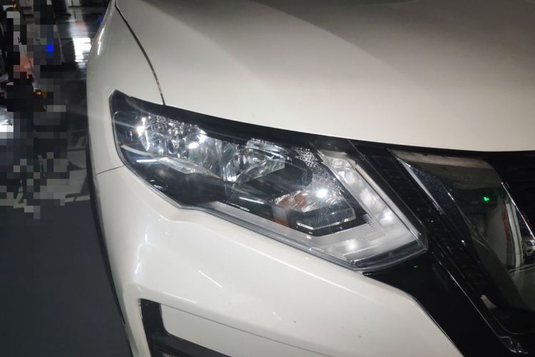 Used Nissan X-Trail 2019 2.0L CVT Smart Connect Comfort Edition 2WD Right Front Headlight