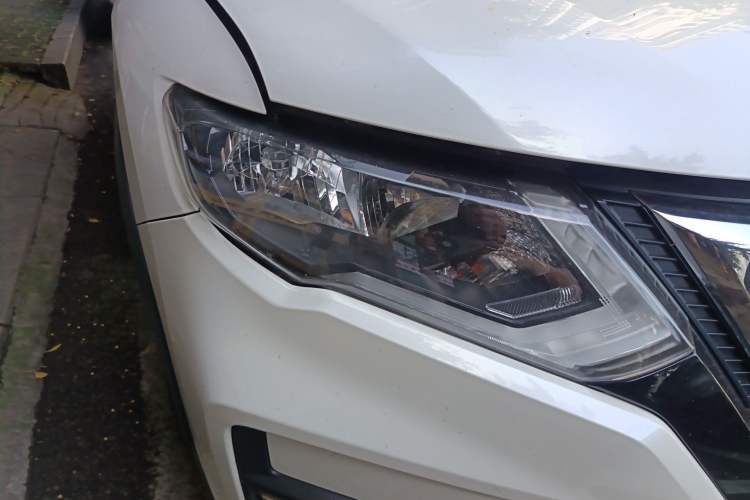 Used Nissan X-Trail 2019 2.0L CVT Comfort Edition 2WD Right Front Headlight