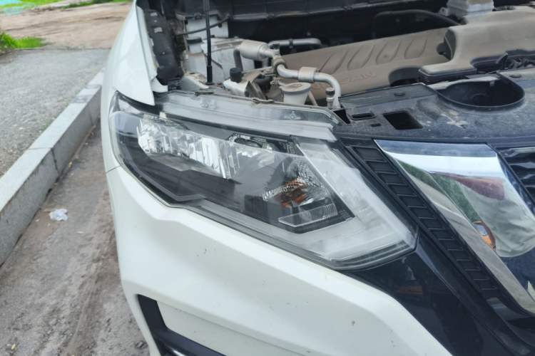 Used Nissan X-Trail 2019 2.0L CVT Smart Connect Comfort Edition 2WD Right Front Headlight