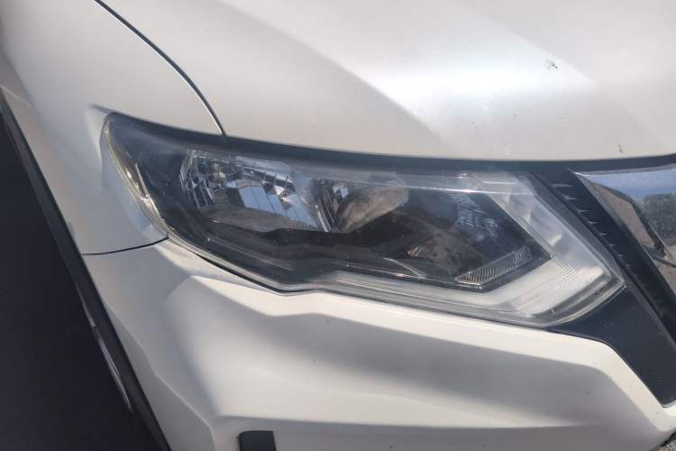 Used Nissan X-Trail 2019 2.0L CVT Smart Connect Comfort Edition 2WD Right Front Headlight