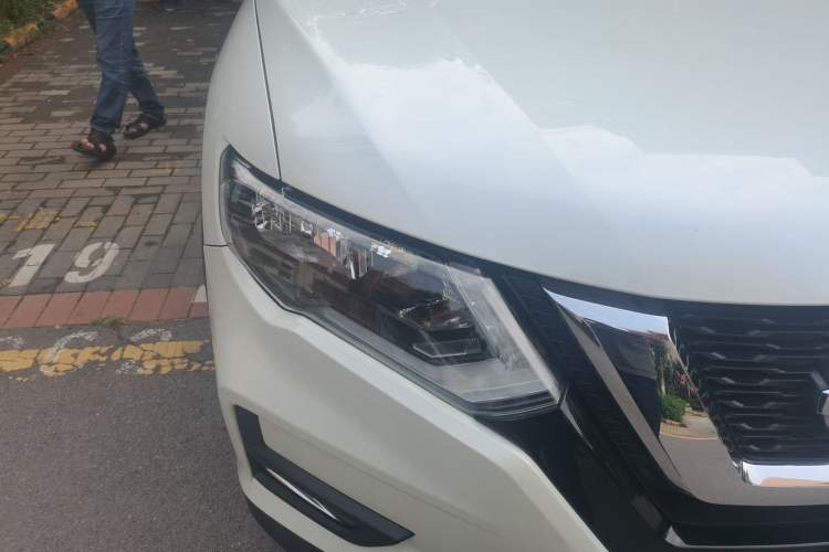 Used Nissan X-Trail 2019 2.0L CVT Smart Connect Comfort Edition 2WD Right Front Headlight