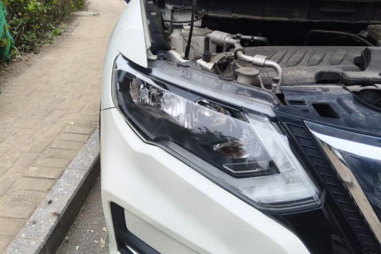 Used Nissan X-Trail 2019 2.0L CVT Smart Connect Comfort Edition 2WD Right Front Headlight