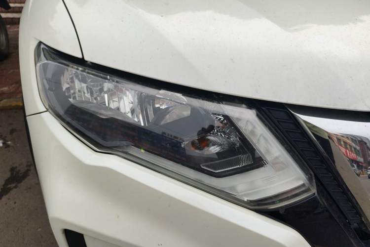 Used Nissan X-Trail 2019 2.0L CVT Comfort Edition 2WD Right Front Headlight