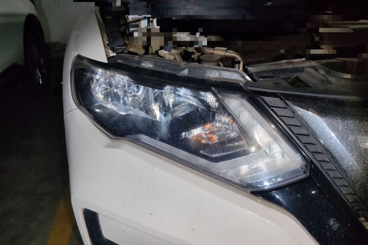 Used Nissan X-Trail 2019 2.0L CVT SmartConnect 7-Seater Comfort Edition 2WD Right Front Headlight