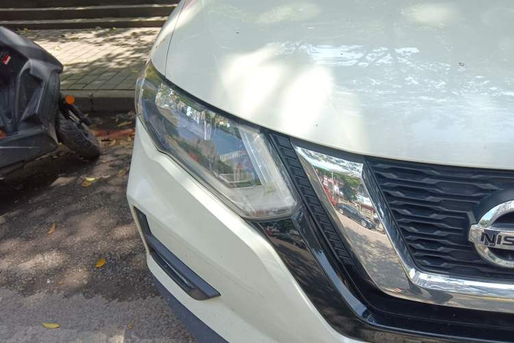 Used Nissan X-Trail 2019 2.0L CVT Smart Connect Comfort Edition 2WD Right Front Headlight