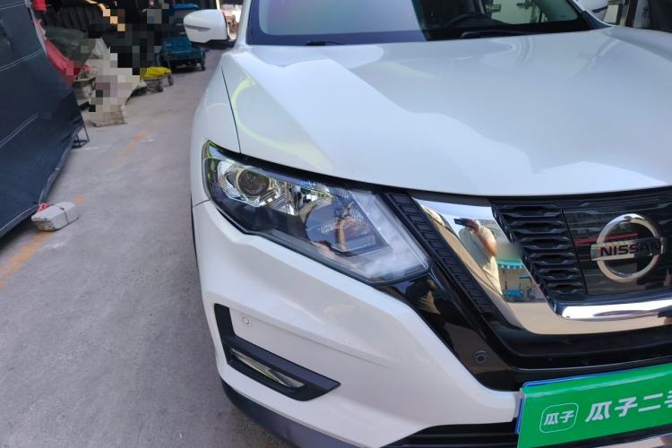 Used Nissan X-Trail 2019 2.5L CVT Smart Connect Luxury Edition 4WD Right Front Headlight