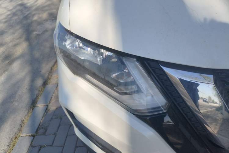 Used Nissan X-Trail 2019 2.0L CVT Smart Connect Comfort Edition 2WD Right Front Headlight