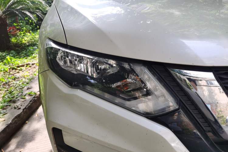 Used Nissan X-Trail 2019 2.0L CVT Smart Connect Comfort Edition 2WD Right Front Headlight