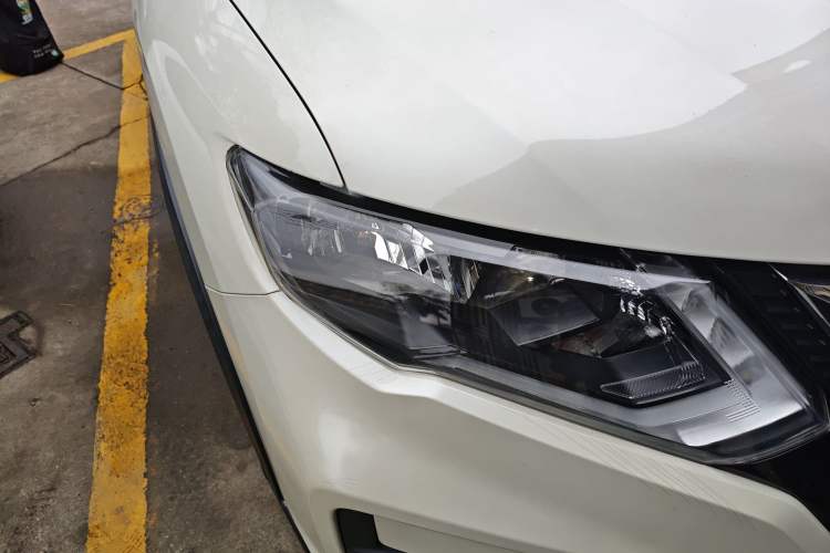 Used Nissan X-Trail 2019 2.0L CVT Comfort Edition 2WD Right Front Headlight