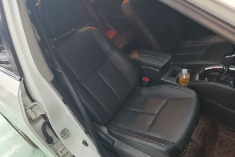 Used Nissan X-Trail 2019 2.0L CVT Smart Connect Comfort Edition 2WD Right Front Seat