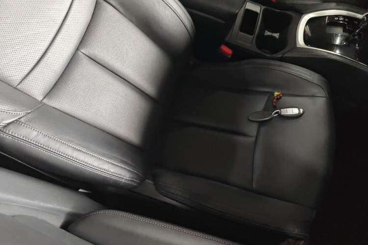 Used Nissan X-Trail 2019 2.0L CVT Smart Connect Comfort Edition 2WD Right Front Seat