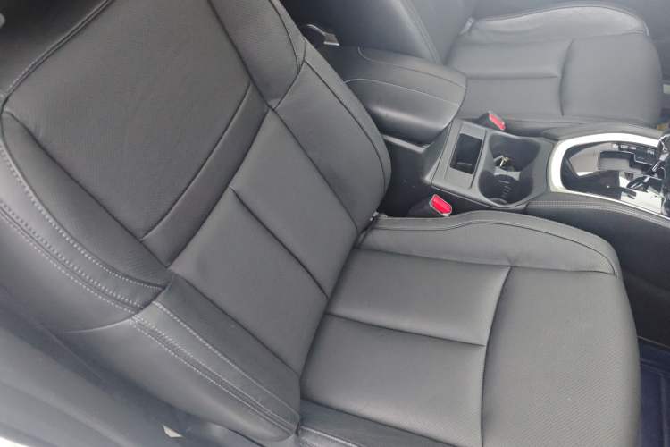Used Nissan X-Trail 2019 2.0L CVT Smart Connect Comfort Edition 2WD Right Front Seat