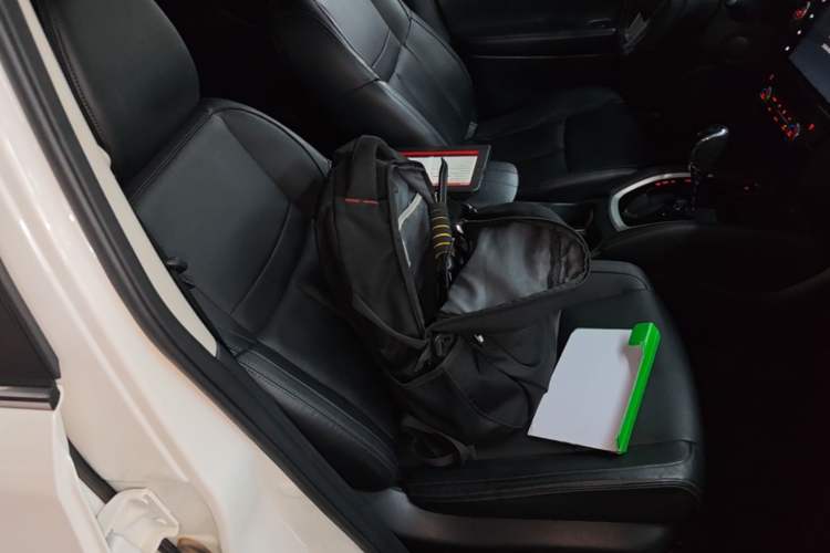 Used Nissan X-Trail 2019 2.5L CVT Smart Connect Luxury Edition 4WD Right Front Seat