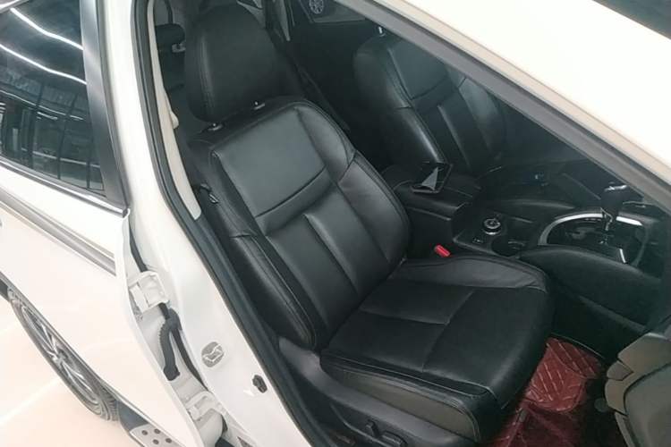 Used Nissan X-Trail 2019 2.5L CVT Smart Connect Luxury Edition 4WD Right Front Seat