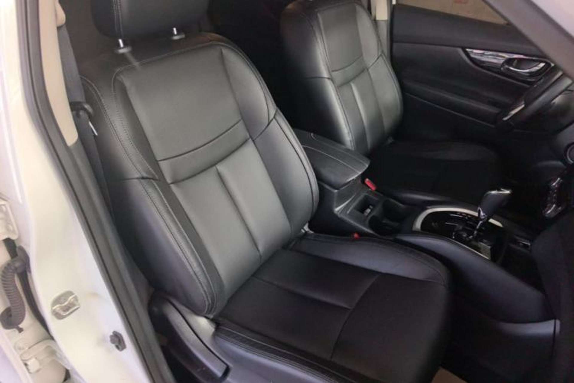 Used Nissan X-Trail 2019 2.0L CVT Smart Connect Comfort Edition 2WD Right Front Seat