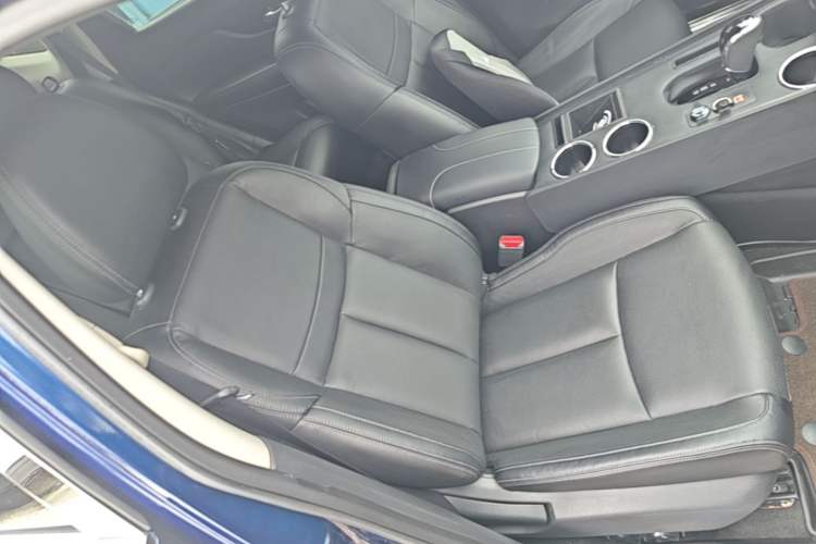 Used Nissan X-Trail 2019 2.0L CVT Smart Connect Comfort Edition 2WD Right Front Seat