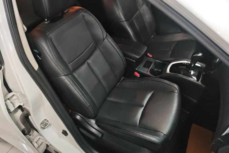 Used Nissan X-Trail 2019 2.0L CVT Smart Connect Comfort Edition 2WD Right Front Seat
