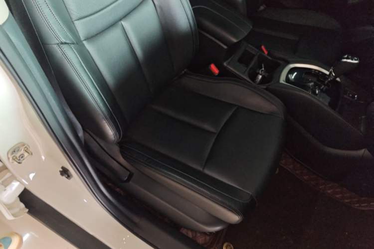 Used Nissan X-Trail 2019 2.0L CVT Smart Connect Comfort Edition 2WD Right Front Seat