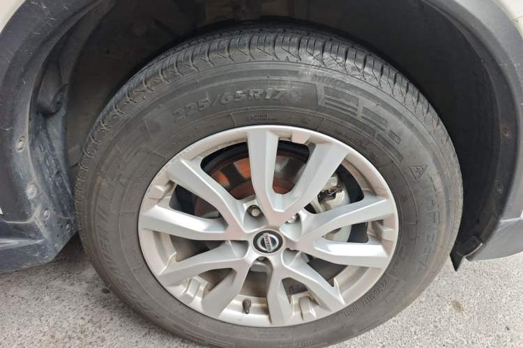 Used Nissan X-Trail 2019 2.0L CVT Comfort Edition 2WD Right Front Wheel Hub