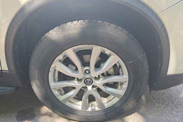 Used Nissan X-Trail 2019 2.0L CVT Comfort Edition 2WD Right Front Wheel Hub