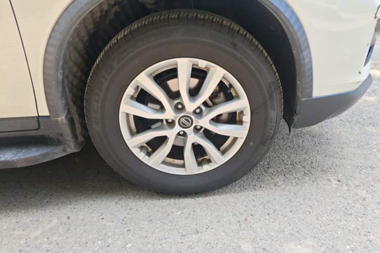 Used Nissan X-Trail 2019 2.0L CVT Smart Connect Comfort Edition 2WD Right Front Wheel Hub