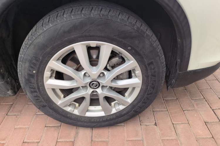 Used Nissan X-Trail 2019 2.0L CVT SmartConnect 7-Seater Comfort Edition 2WD Right Front Wheel Hub