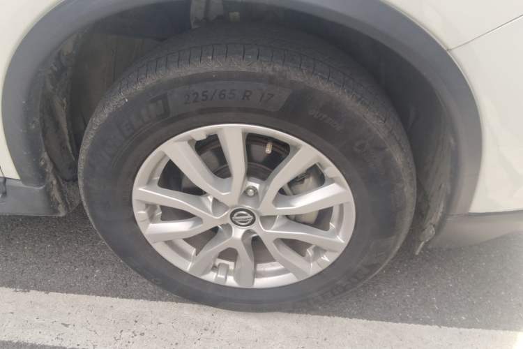 Used Nissan X-Trail 2019 2.0L CVT Comfort Edition 2WD Right Front Wheel Hub