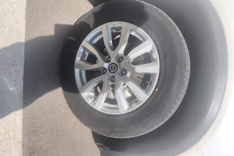 Used Nissan X-Trail 2019 2.0L CVT Smart Connect Comfort Edition 2WD Right Front Wheel Hub
