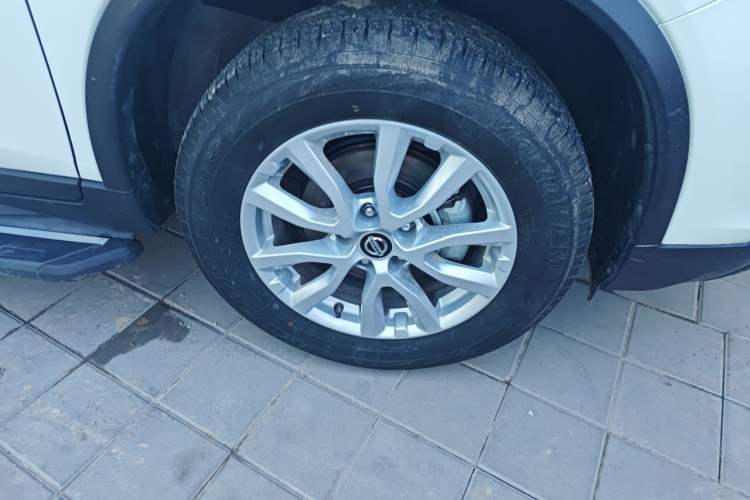 Used Nissan X-Trail 2019 2.0L CVT Smart Connect Comfort Edition 2WD Right Front Wheel Hub