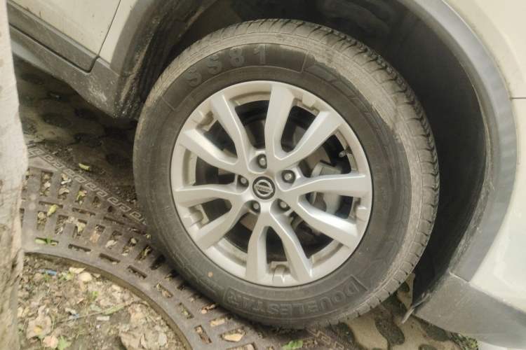 Used Nissan X-Trail 2019 2.0L CVT Comfort Edition 2WD Right Front Wheel Hub