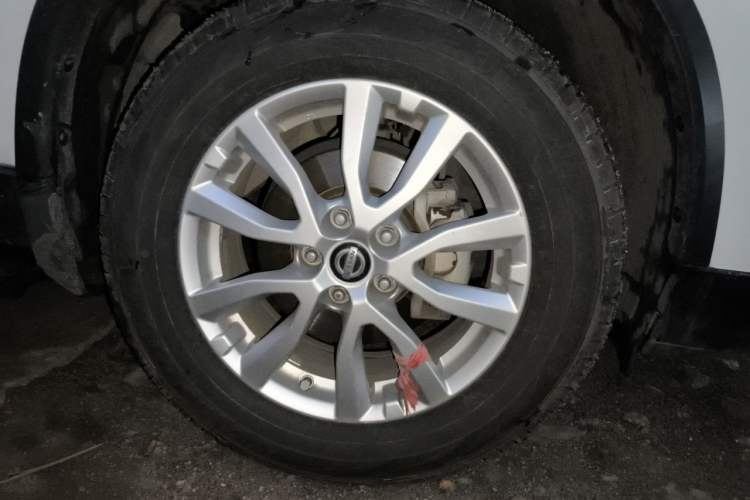 Used Nissan X-Trail 2019 2.0L CVT Smart Connect Comfort Edition 2WD Right Front Wheel Hub