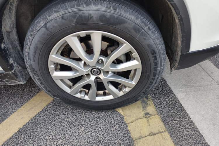 Used Nissan X-Trail 2019 2.0L CVT Smart Connect Comfort Edition 2WD Right Front Wheel Hub