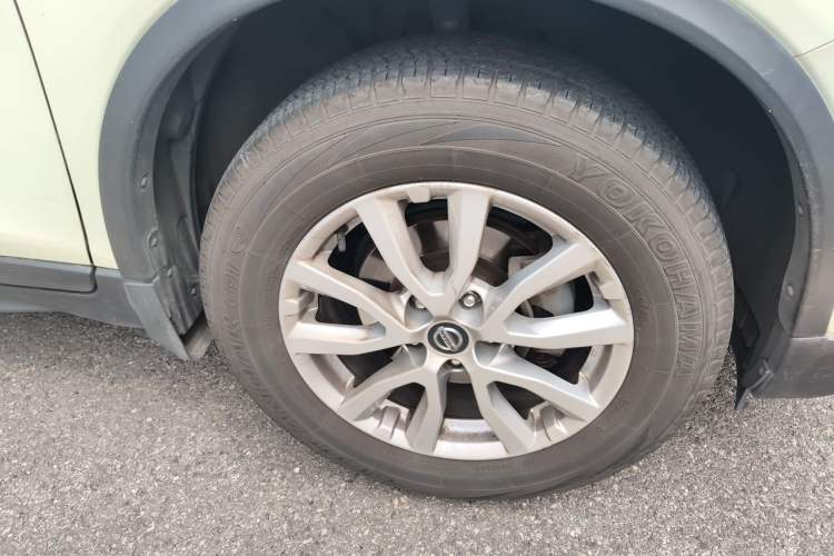 Used Nissan X-Trail 2019 2.0L CVT Smart Connect Comfort Edition 2WD Right Front Wheel Hub