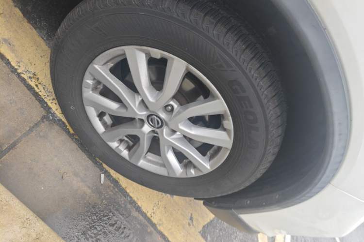Used Nissan X-Trail 2019 2.0L CVT Smart Connect Comfort Edition 2WD Right Front Wheel Hub
