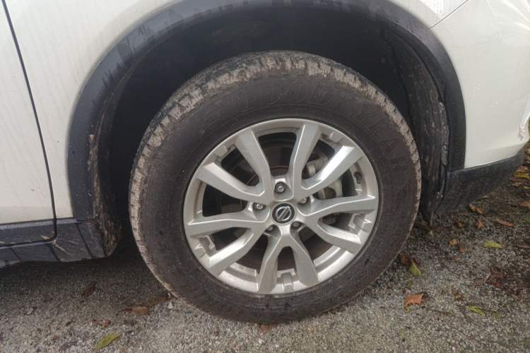 Used Nissan X-Trail 2019 2.0L CVT Comfort Edition 2WD Right Front Wheel Hub