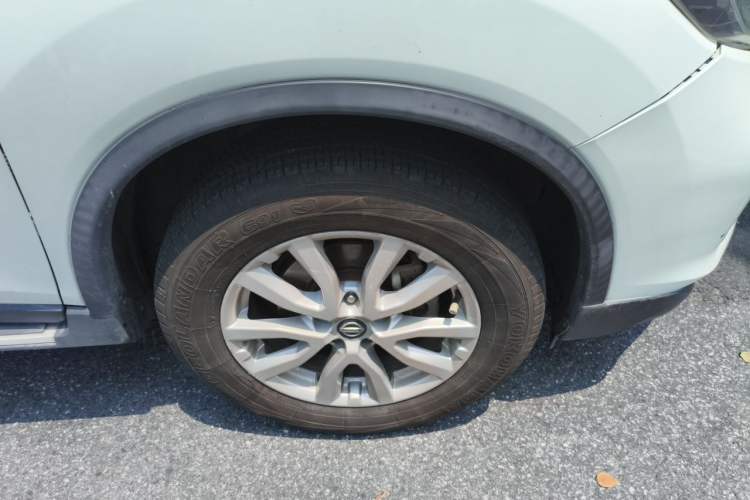 Used Nissan X-Trail 2019 2.0L CVT Smart Connect Comfort Edition 2WD Right Front Wheel Hub