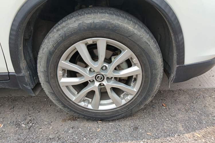 Used Nissan X-Trail 2019 2.0L CVT Smart Connect Comfort Edition 2WD Right Front Wheel Hub