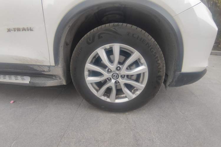Used Nissan X-Trail 2019 2.0L CVT Comfort Edition 2WD Right Front Wheel Hub