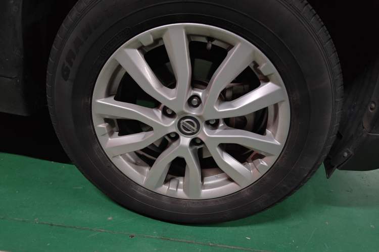 Used Nissan X-Trail 2019 2.0L CVT Smart Connect Comfort Edition 2WD Right Front Wheel Hub
