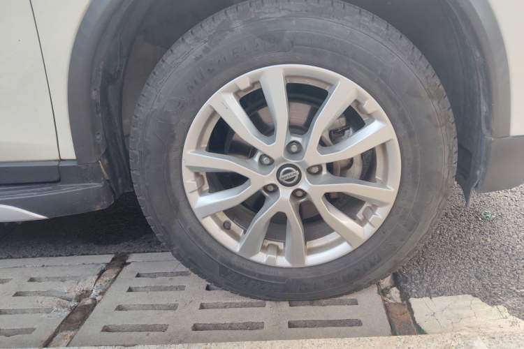 Used Nissan X-Trail 2019 2.0L CVT Smart Connect Comfort Edition 2WD Right Front Wheel Hub