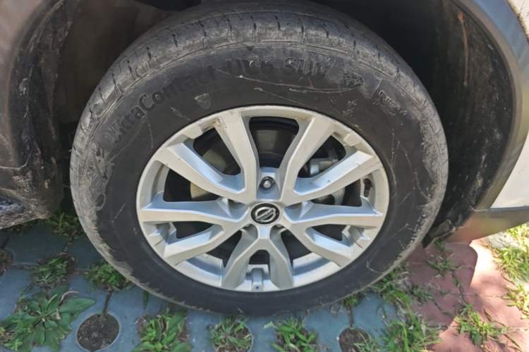 Used Nissan X-Trail 2019 2.0L CVT Comfort Edition 2WD Right Front Wheel Hub