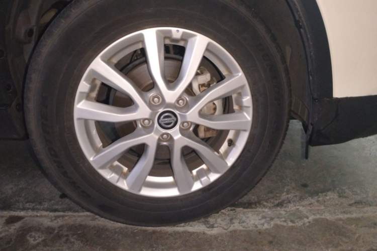 Used Nissan X-Trail 2019 2.0L CVT Smart Connect Comfort Edition 2WD Right Front Wheel Hub